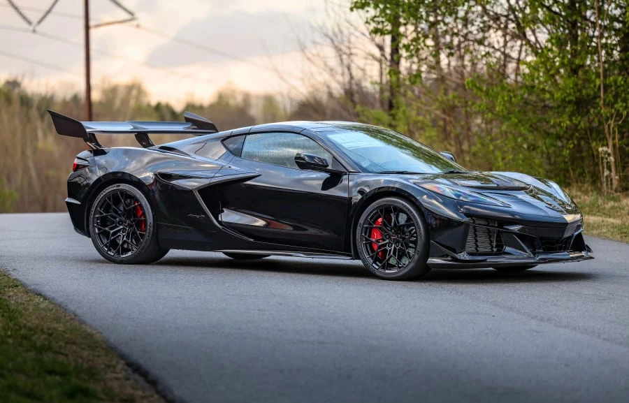 2026 Chevrolet Corvette C8 ZR1 - Image 3 of 31