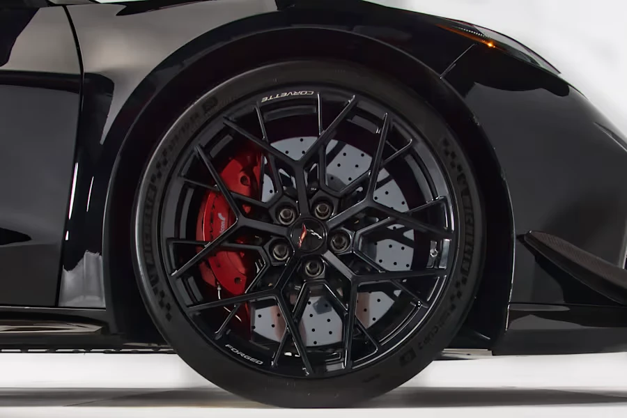 2026 Chevrolet Corvette C8 ZR1 - Image 27 of 31