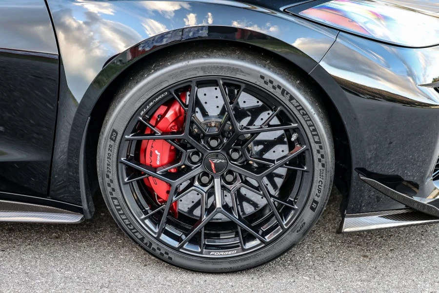 2026 Chevrolet Corvette C8 ZR1 - Image 16 of 31