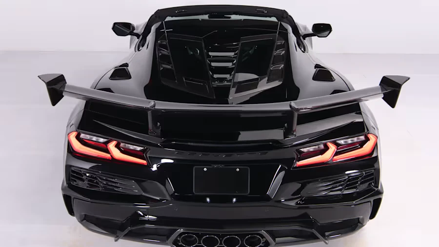 2026 Chevrolet Corvette C8 ZR1 - Image 15 of 31