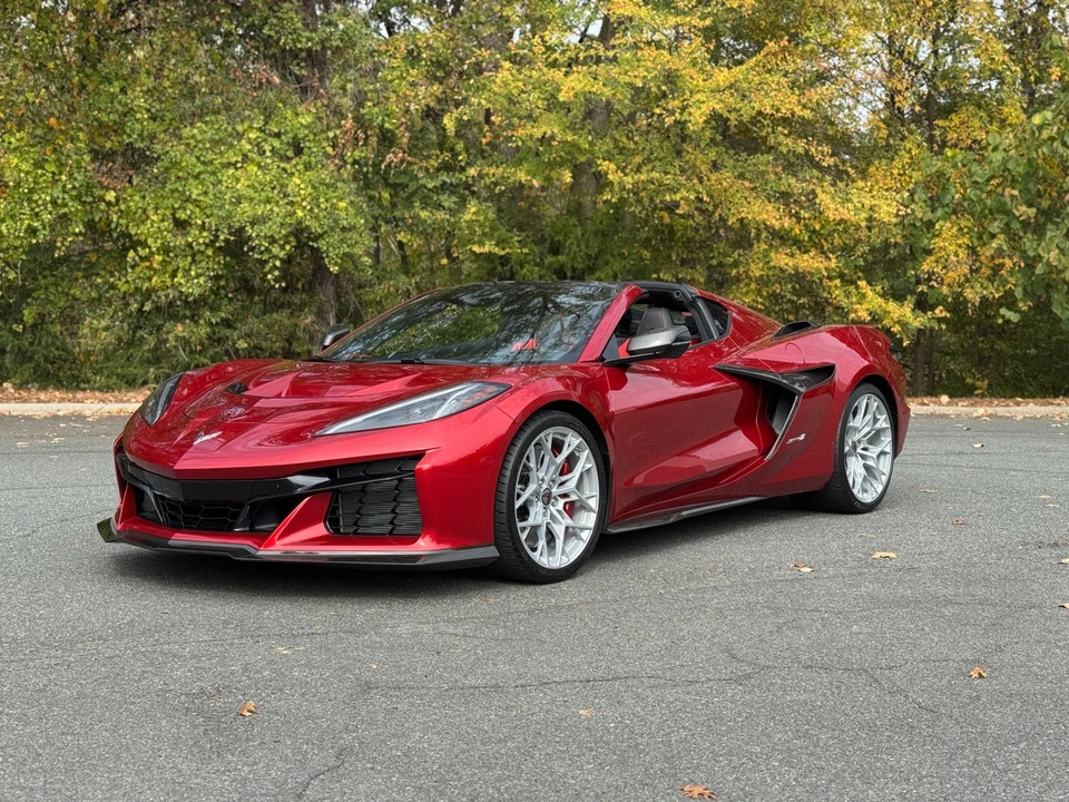 2026 Chevrolet Corvette C8 ZR1 - Image 4 of 12