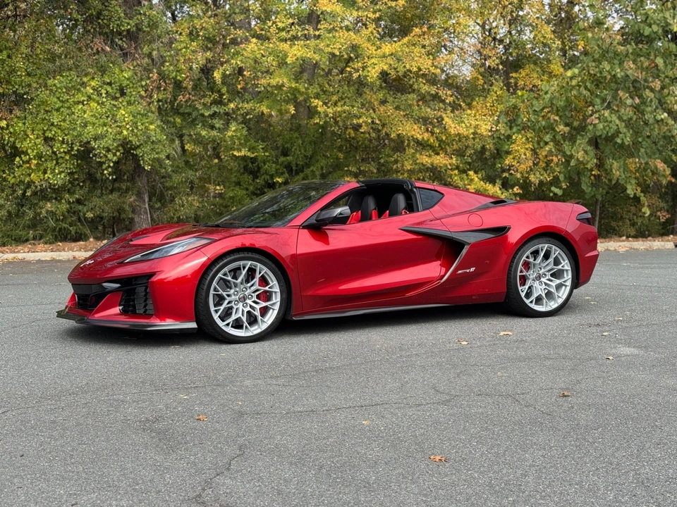 2026 Chevrolet Corvette C8 ZR1 - Image 6 of 12