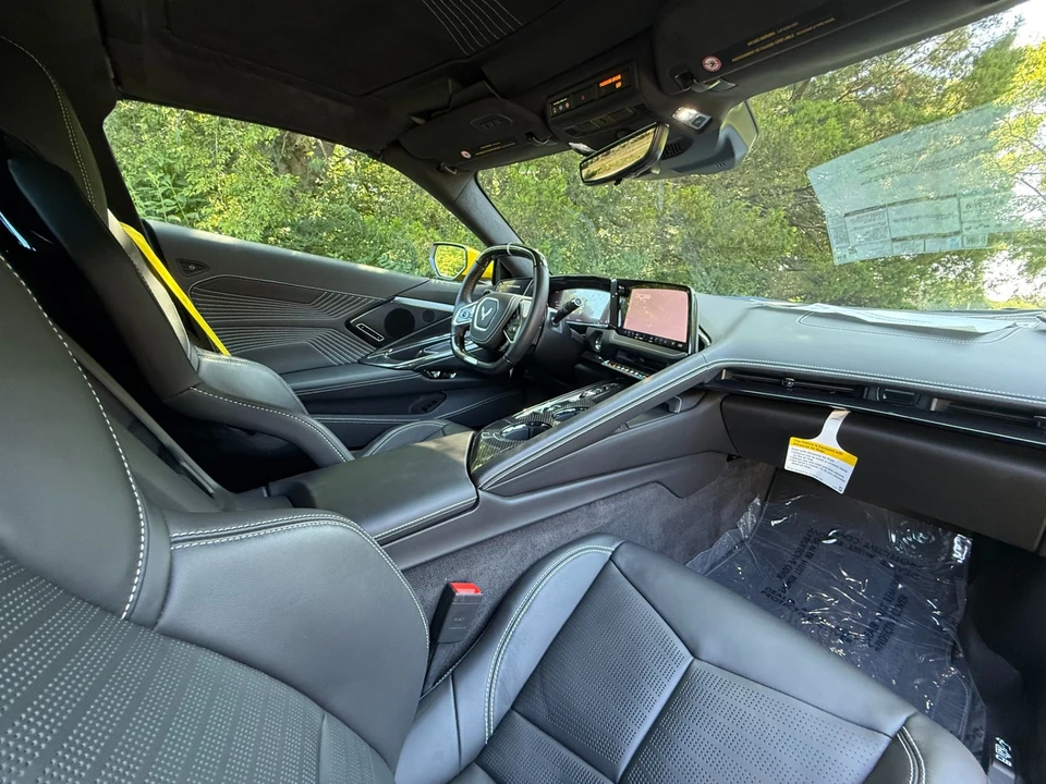 2026 Chevrolet Corvette C8 ZR1 - Image 14 of 31