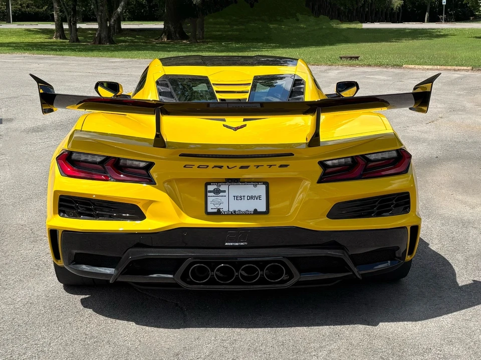 2026 Chevrolet Corvette C8 ZR1 - Image 6 of 31