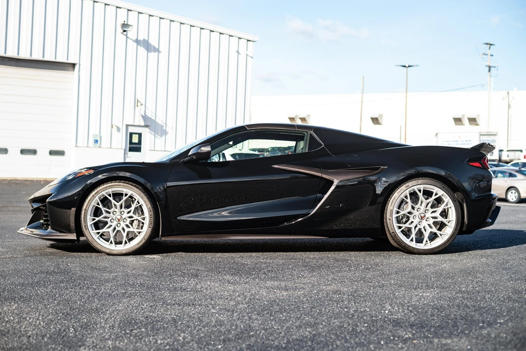 2026 Chevrolet Corvette C8 ZR1 - Image 3 of 31
