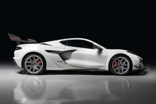 2026 Chevrolet Corvette C8 ZR1 - Image 4 of 7