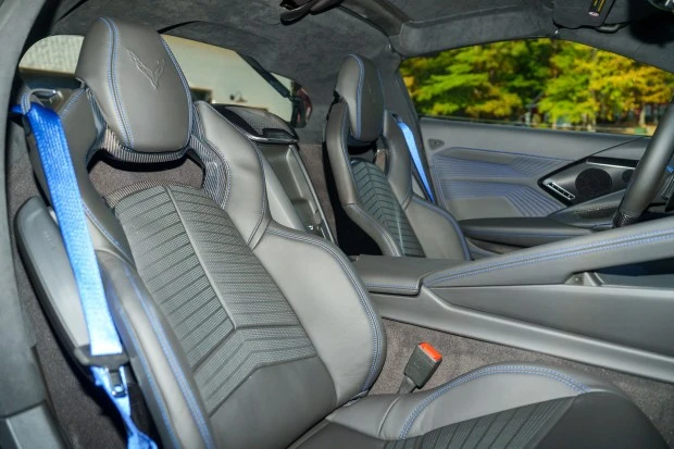 2026 Chevrolet Corvette C8 ZR1 - Image 5 of 9