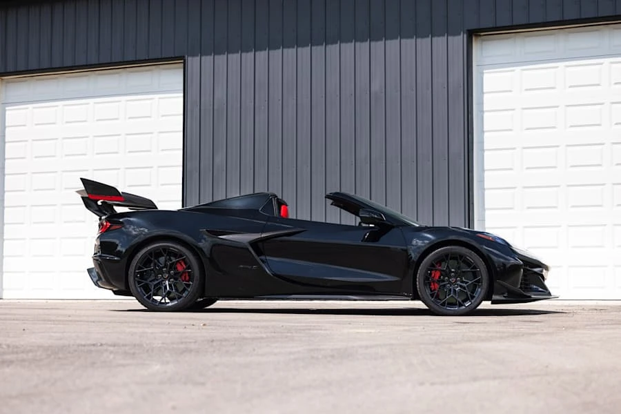 2026 Chevrolet Corvette C8 ZR1 - Image 2 of 31