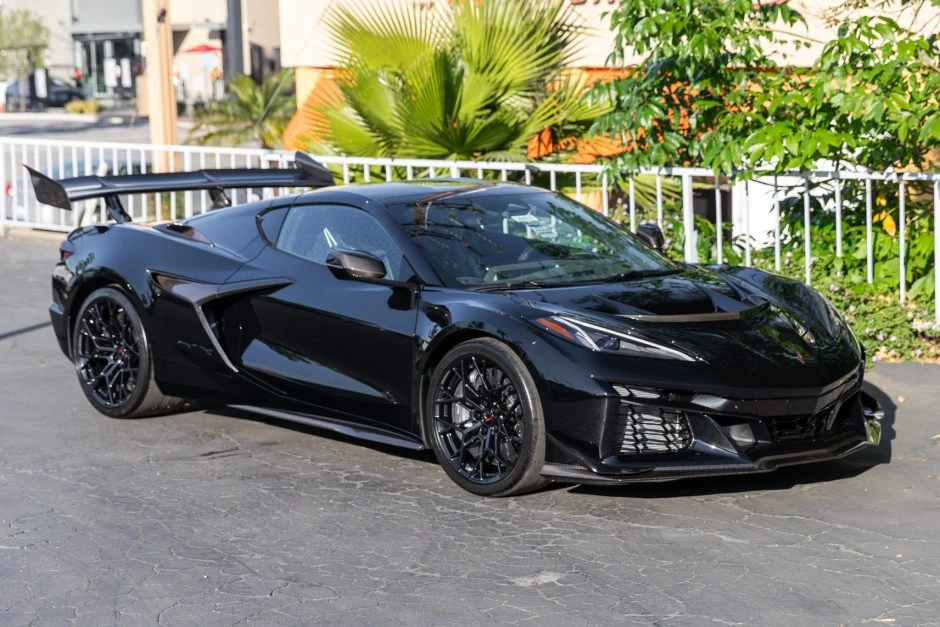 2026 Chevrolet Corvette C8 ZR1 - Image 1 of 8