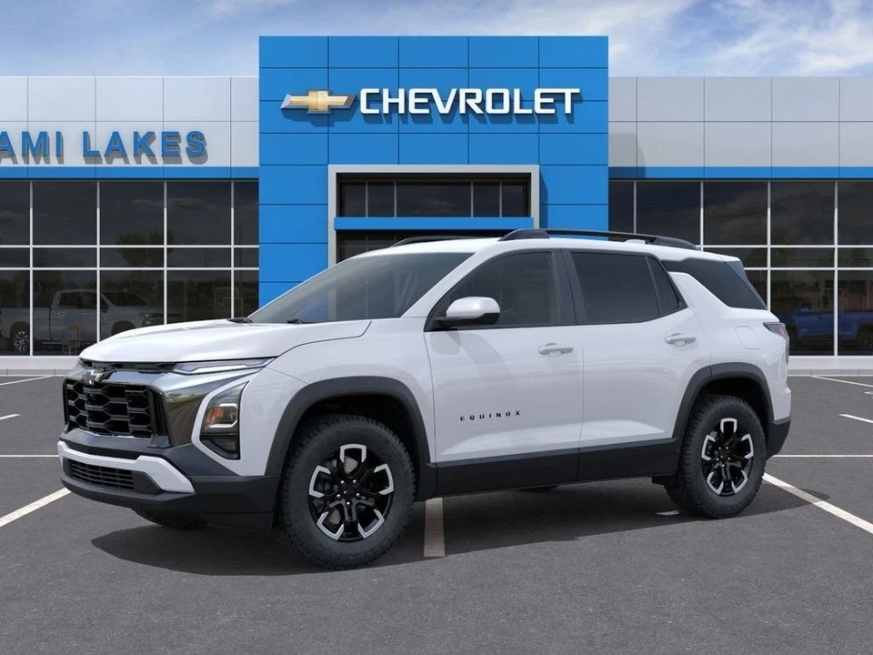 2026 Chevrolet Equinox - Image 2 of 21