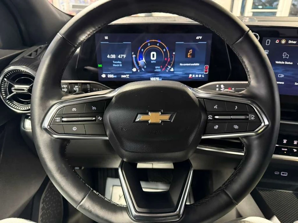2026 Chevrolet Equinox - Image 11 of 21