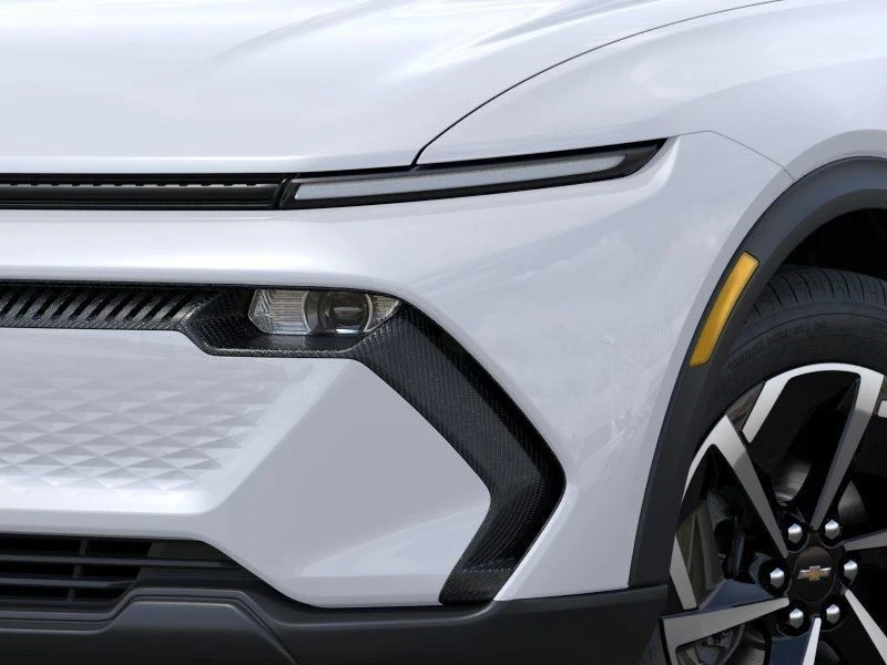 2026 Chevrolet Equinox - Image 10 of 21