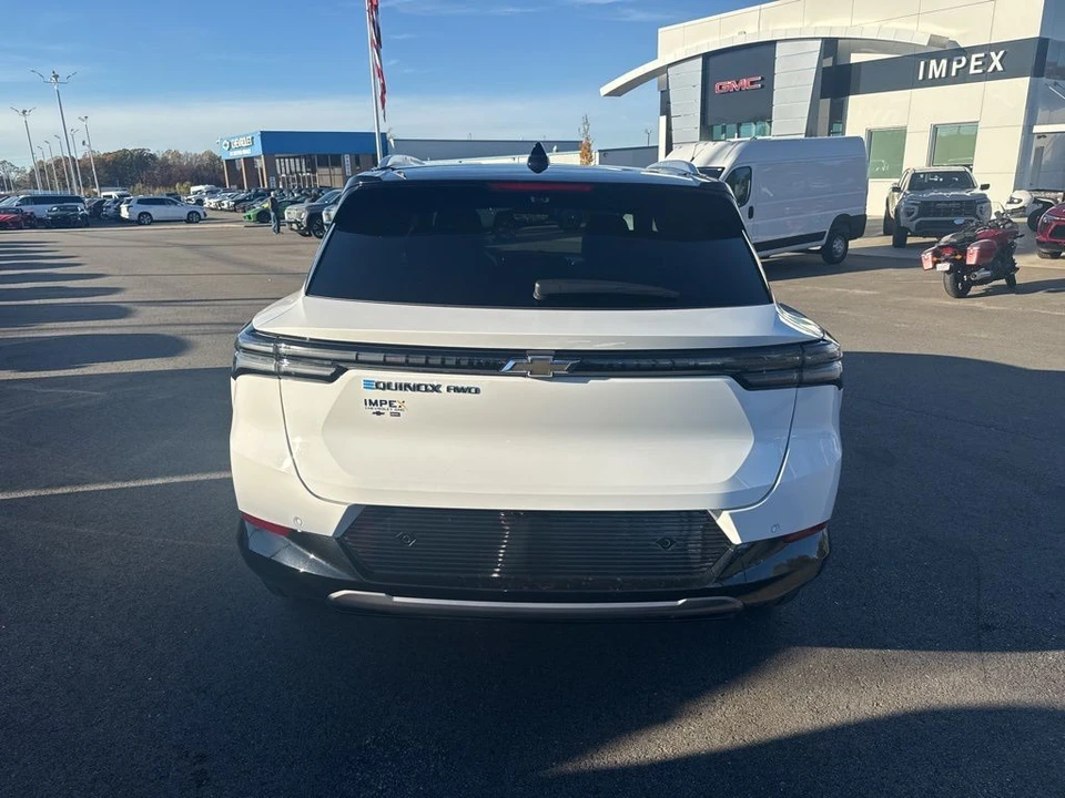 2026 Chevrolet Equinox - Image 4 of 12