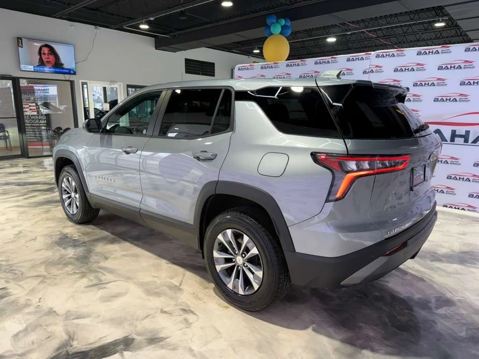 2026 Chevrolet Equinox - Image 10 of 21