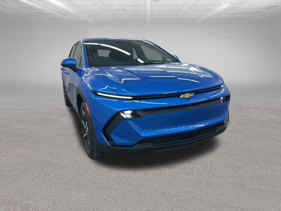 2026 Chevrolet Equinox - Image 2 of 12