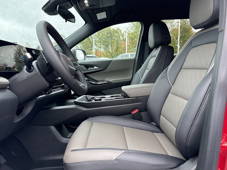 2026 Chevrolet Equinox - Image 9 of 21