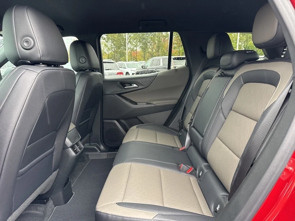 2026 Chevrolet Equinox - Image 11 of 21