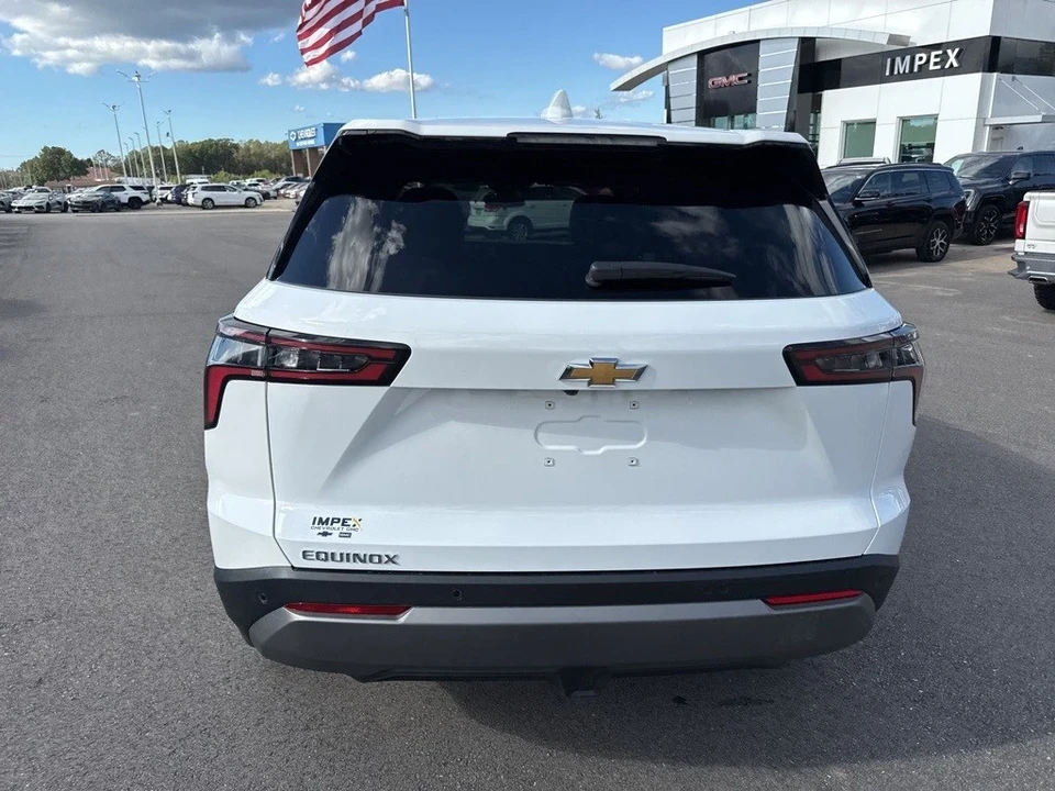 2026 Chevrolet Equinox - Image 4 of 12
