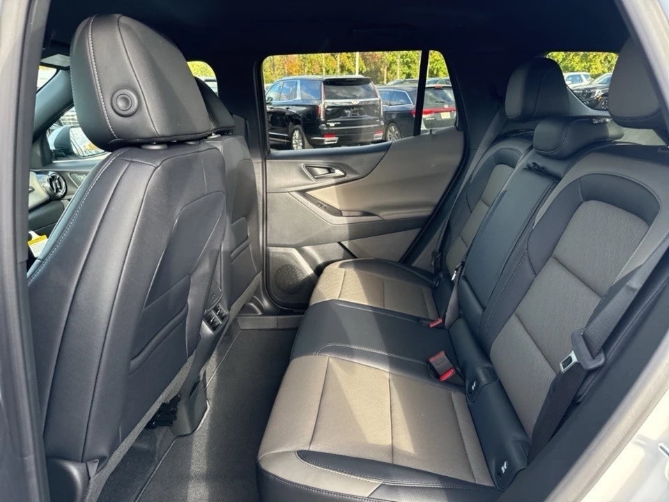 2026 Chevrolet Equinox - Image 12 of 21