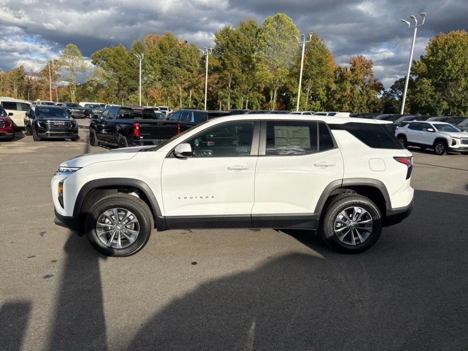 2026 Chevrolet Equinox - Image 2 of 21