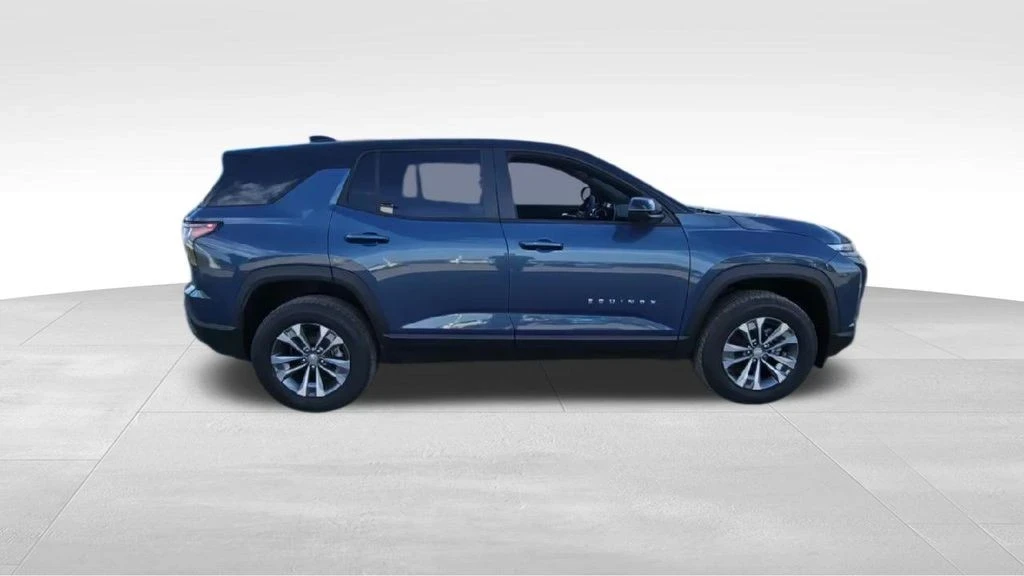 2026 Chevrolet Equinox - Image 9 of 21
