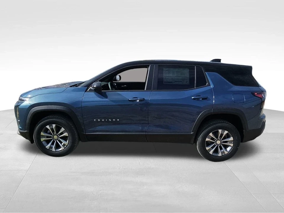 2026 Chevrolet Equinox - Image 16 of 21