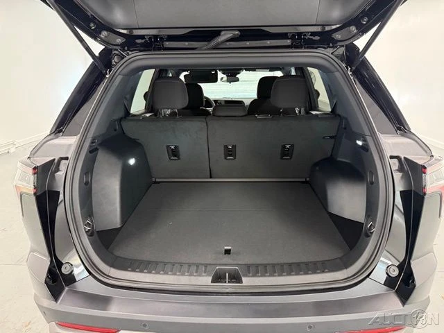 2026 Chevrolet Equinox - Image 8 of 12