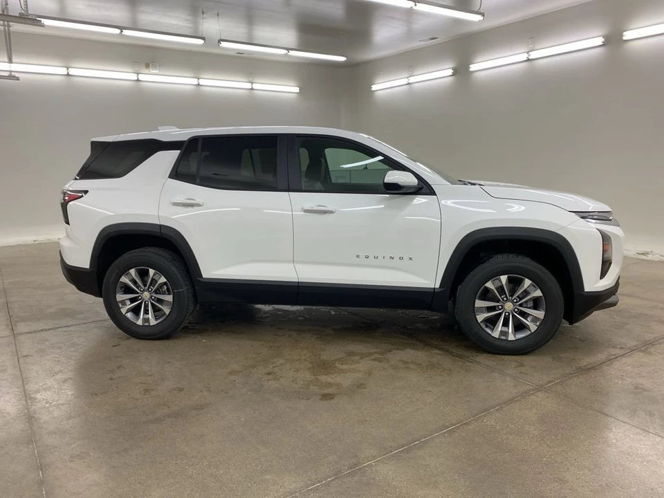 2026 Chevrolet Equinox - Image 12 of 12