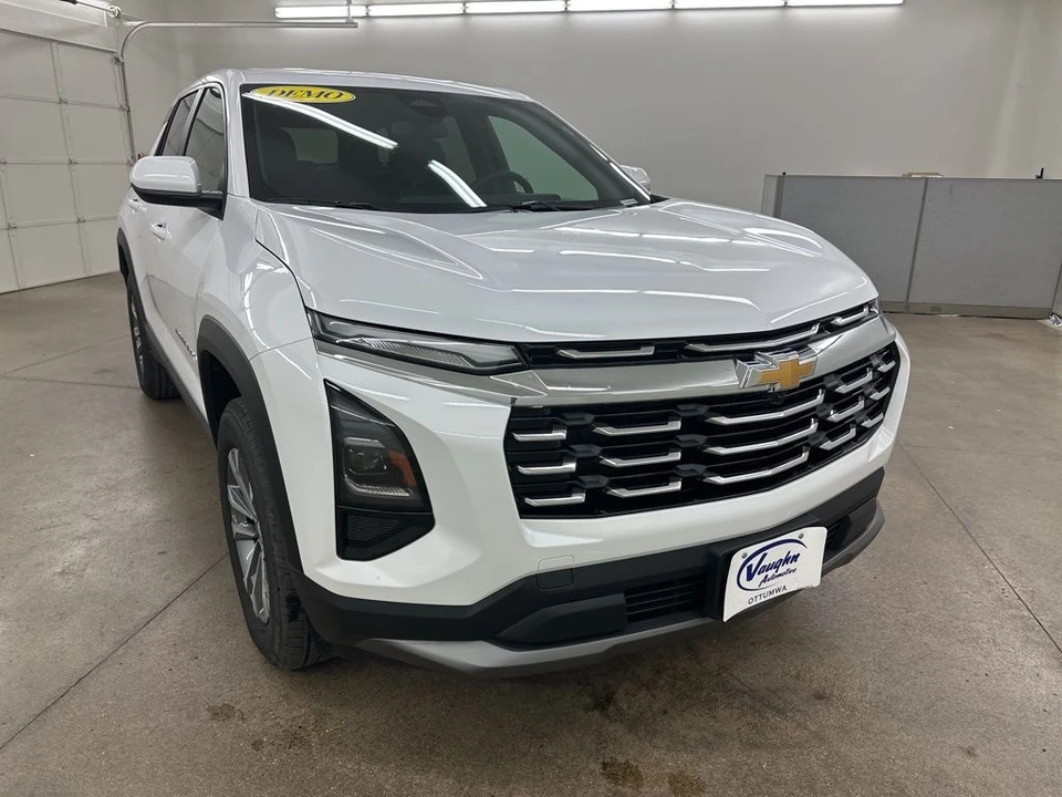 2026 Chevrolet Equinox - Image 2 of 12