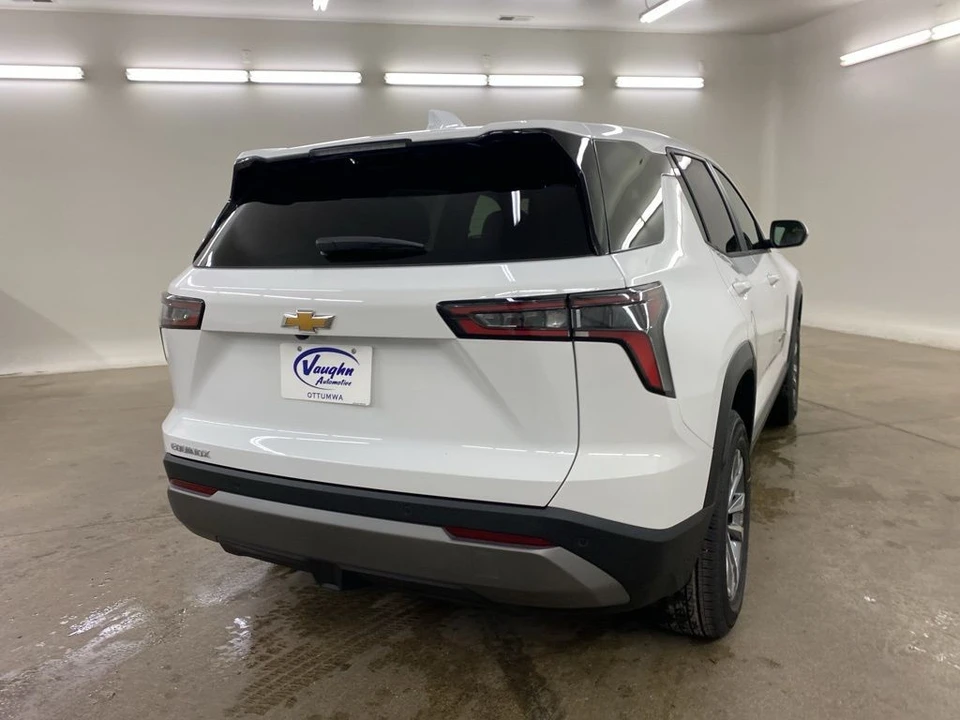 2026 Chevrolet Equinox - Image 10 of 12
