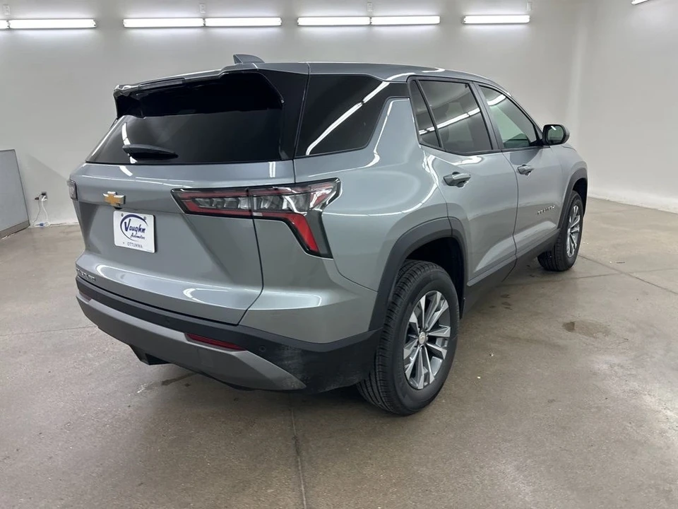 2026 Chevrolet Equinox - Image 11 of 12