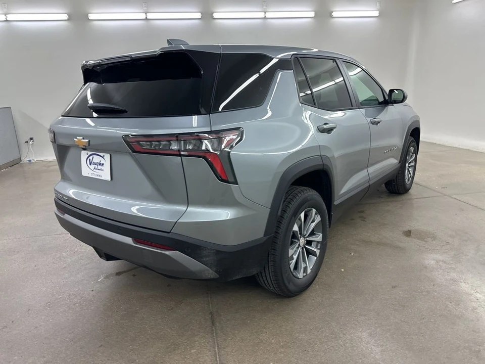 2026 Chevrolet Equinox - Image 11 of 12