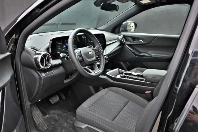 2026 Chevrolet Equinox - Image 15 of 21