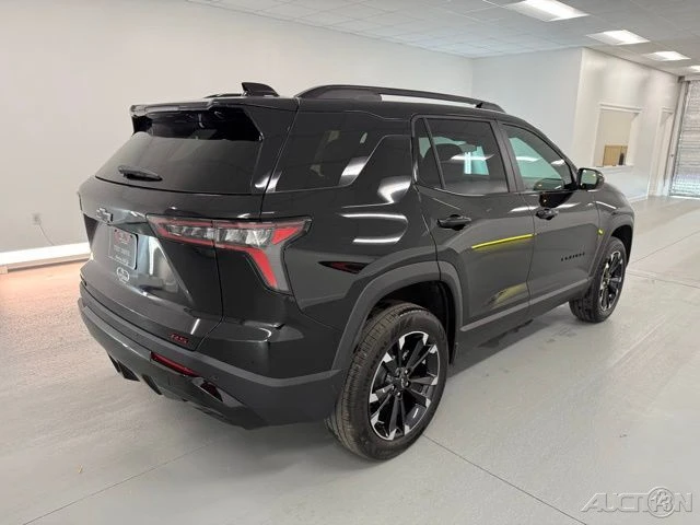 2026 Chevrolet Equinox - Image 2 of 18