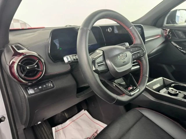 2026 Chevrolet Equinox - Image 10 of 12