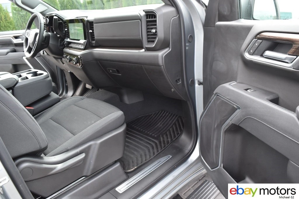 2026 Chevrolet Silverado 4th Gen - Image 15 of 21