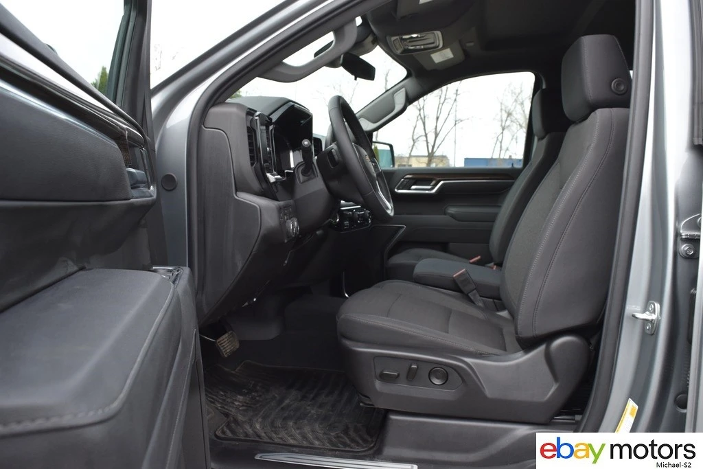 2026 Chevrolet Silverado 4th Gen - Image 10 of 21