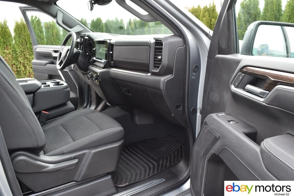 2026 Chevrolet Silverado 4th Gen - Image 16 of 21