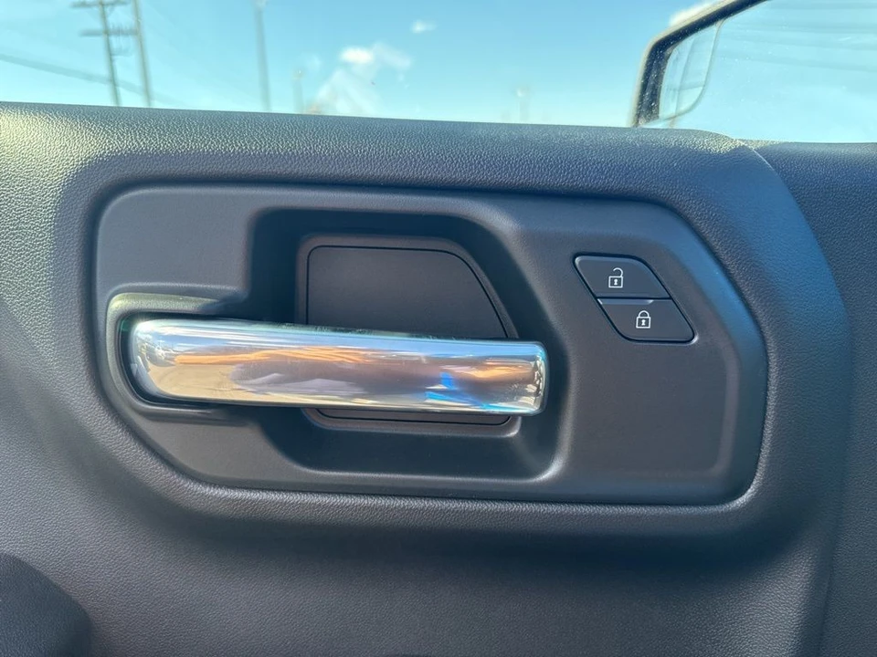 2026 Chevrolet Silverado 4th Gen - Image 11 of 12