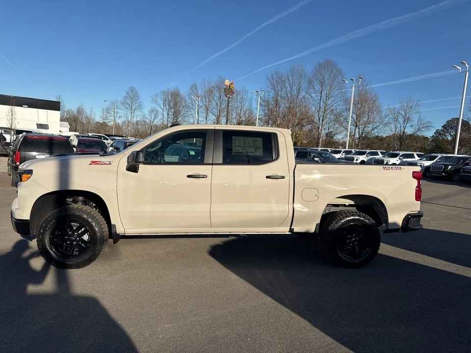 2026 Chevrolet Silverado 4th Gen - Image 2 of 12