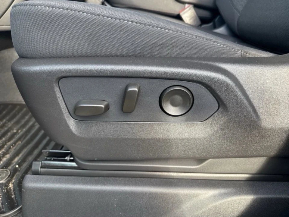 2026 Chevrolet Silverado 4th Gen - Image 10 of 12