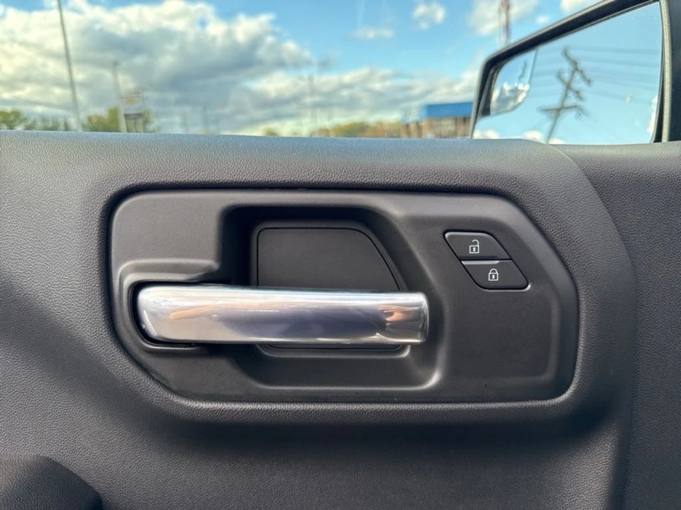2026 Chevrolet Silverado 4th Gen - Image 11 of 12
