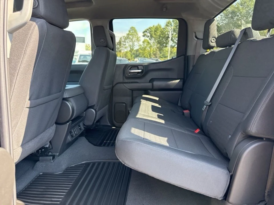2026 Chevrolet Silverado 4th Gen - Image 9 of 12