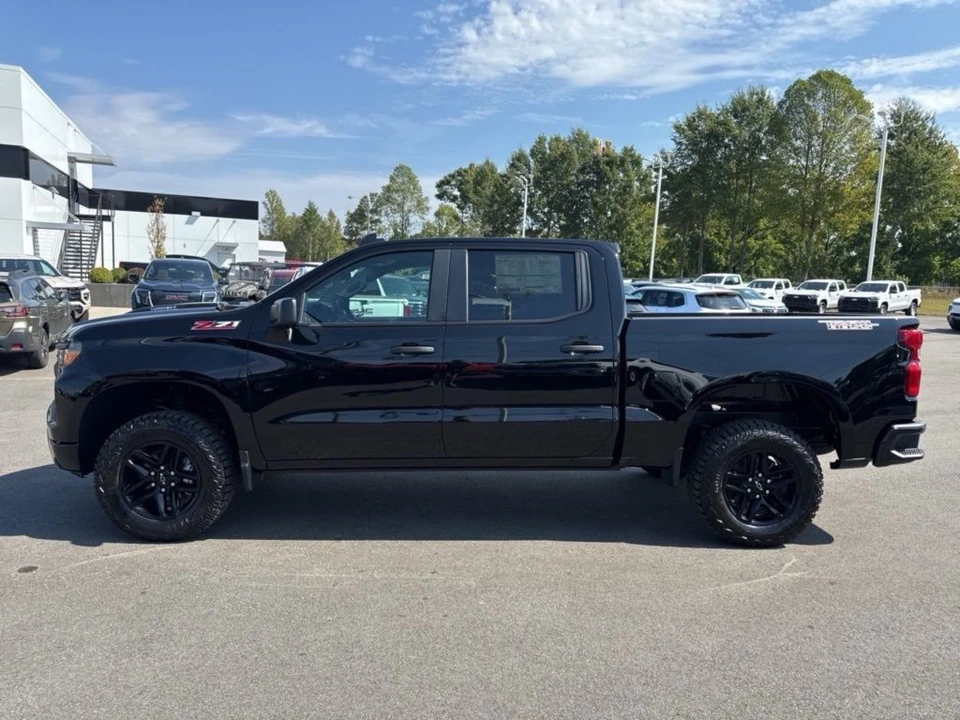 2026 Chevrolet Silverado 4th Gen - Image 2 of 12