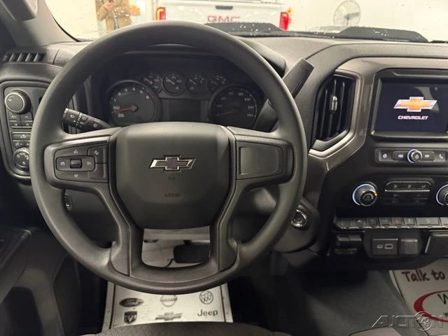 2026 Chevrolet Silverado 4th Gen - Image 17 of 21