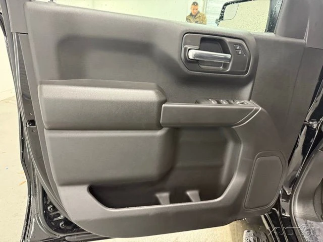 2026 Chevrolet Silverado 4th Gen - Image 13 of 21