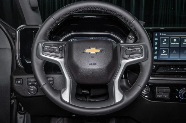 2026 Chevrolet Silverado 4th Gen - Image 17 of 19