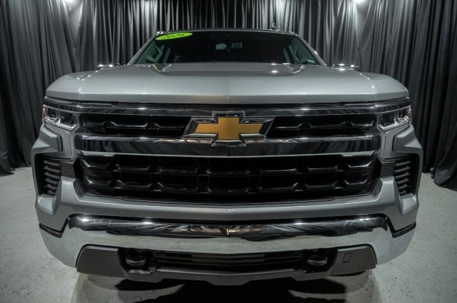 2026 Chevrolet Silverado 4th Gen - Image 2 of 19