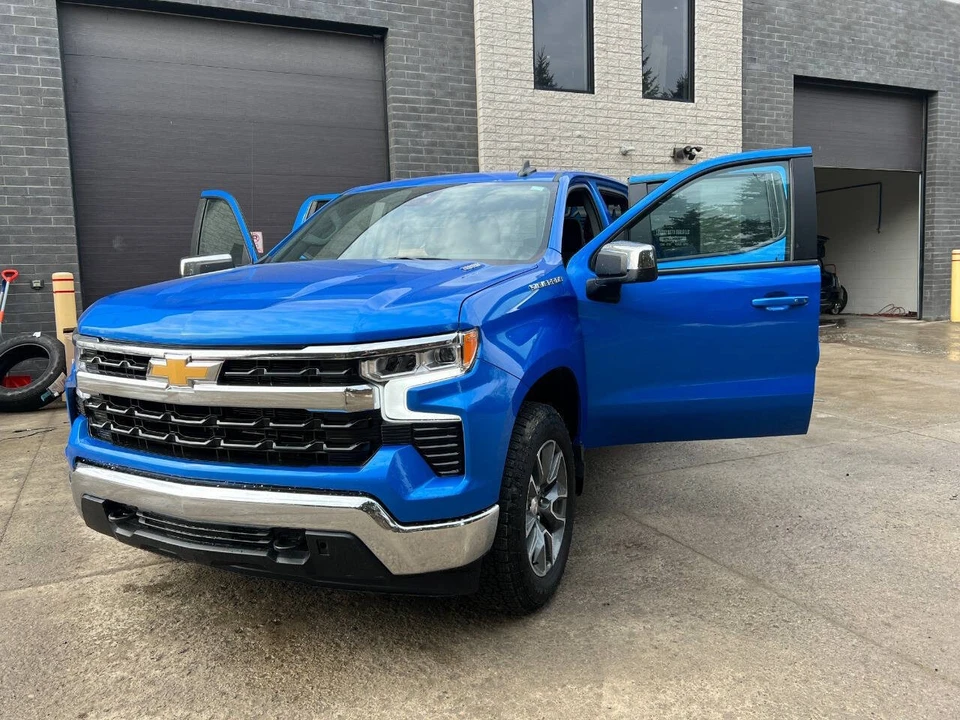 2026 Chevrolet Silverado 4th Gen - Image 14 of 21