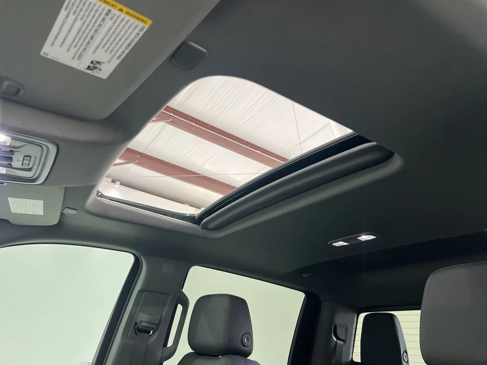 2026 Chevrolet Silverado 4th Gen - Image 18 of 21